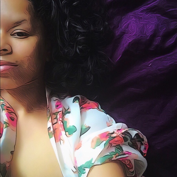 Meet your Posher, Nydia - Picture 4 of 4